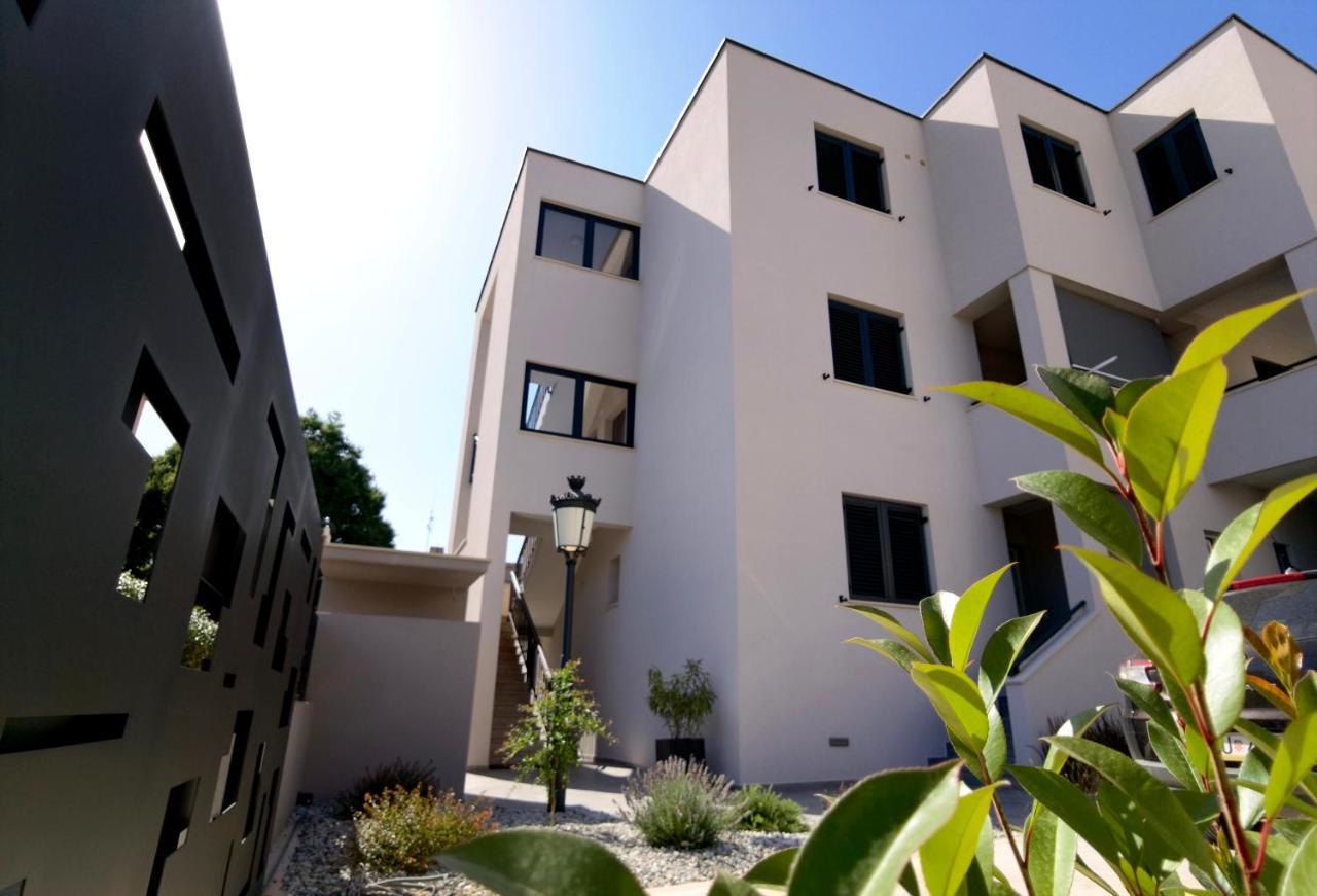 Stay In The Very Heart Of Porec - 50M To The Beach المظهر الخارجي الصورة