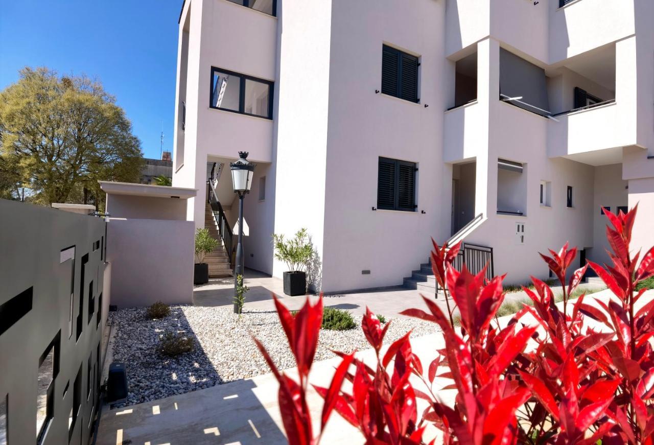Stay In The Very Heart Of Porec - 50M To The Beach المظهر الخارجي الصورة