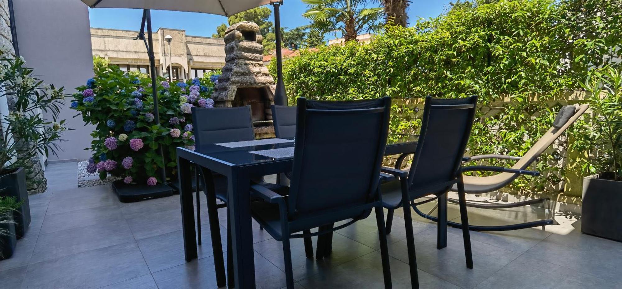 Stay In The Very Heart Of Porec - 50M To The Beach المظهر الخارجي الصورة